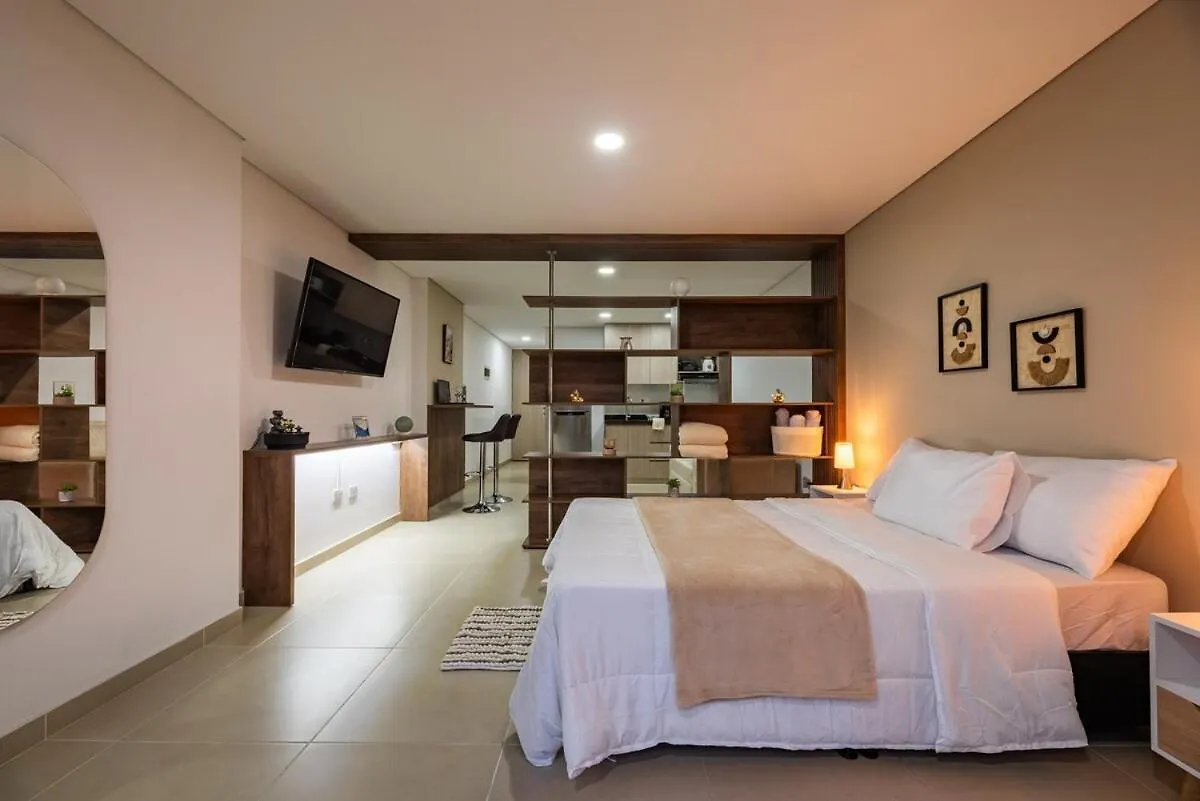Apartasuite Sabaneta City View Parking